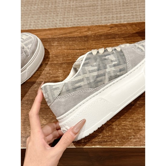 Fendi Sneakers