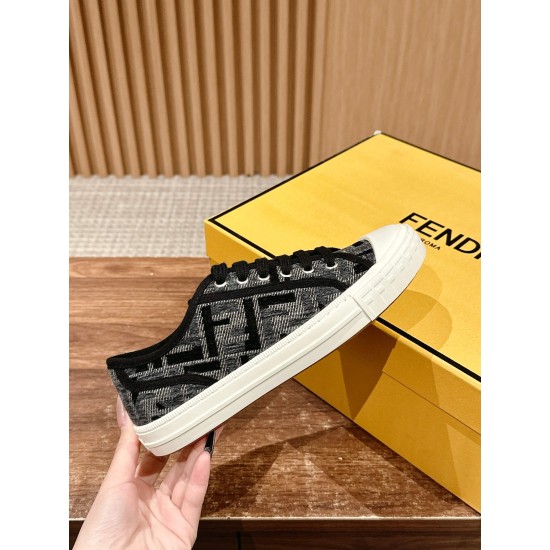 Fendi Sneakers