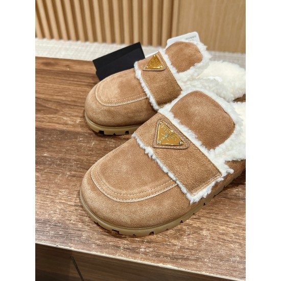 Prada Slippers and mules