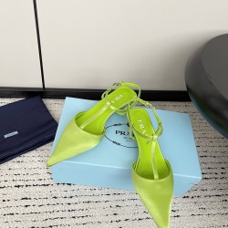 Prada Pumps and ballerinas