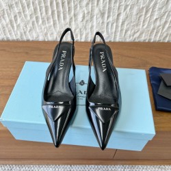 Prada Pumps and ballerinas