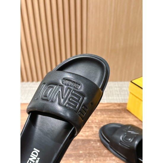 Fendi Slippers and sandals