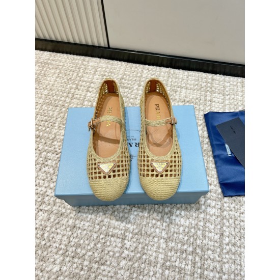 Prada Pumps and ballerinas