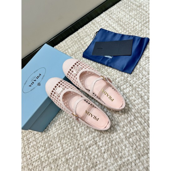 Prada Pumps and ballerinas
