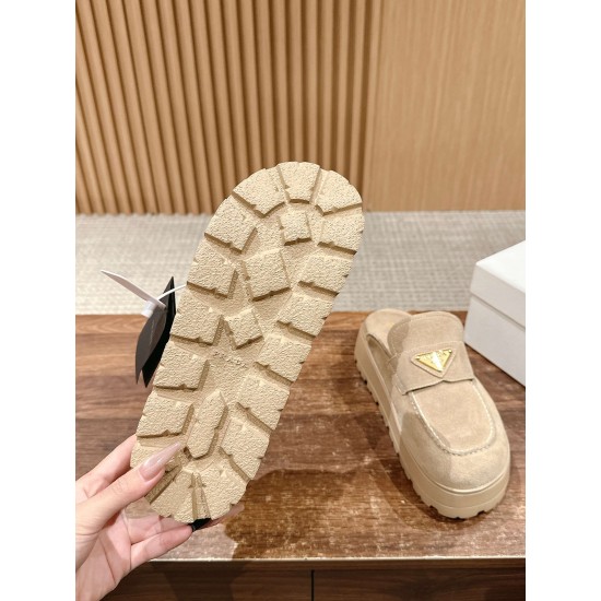 Prada Slippers and mules