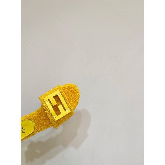 Fendi Slippers and sandals