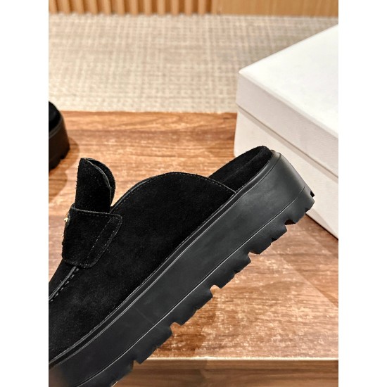 Prada Slippers and mules