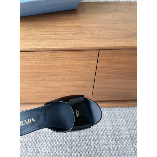 Prada Slippers and mules