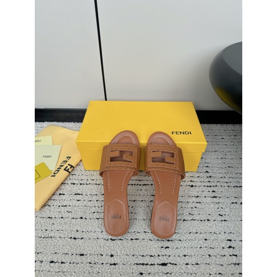 Fendi Slippers and sandals