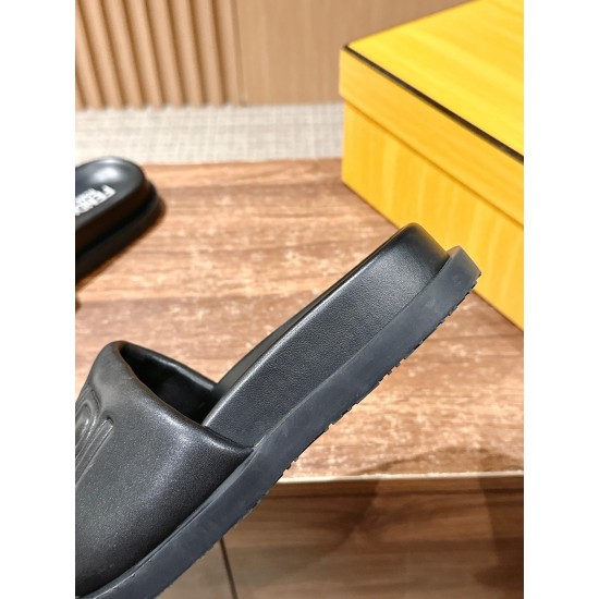 Fendi Slippers and sandals