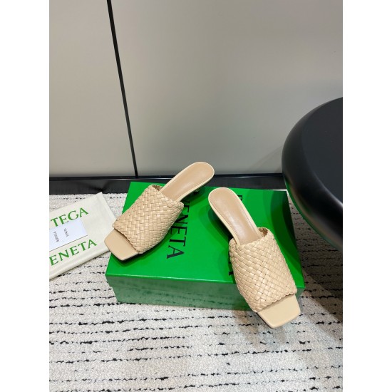 Bottega Veneta Pumps & Heels