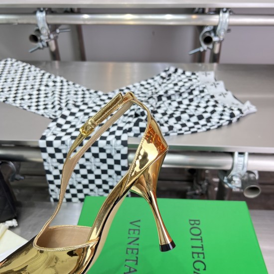 Bottega Veneta Pumps & Heels