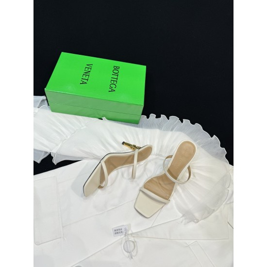 Bottega Veneta Pumps & Heels