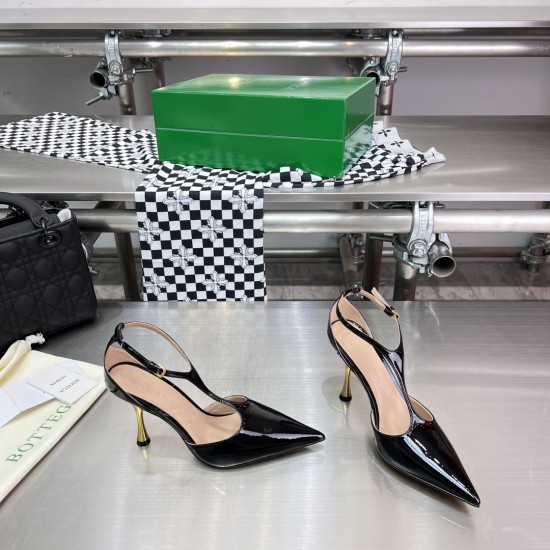 Bottega Veneta Pumps & Heels