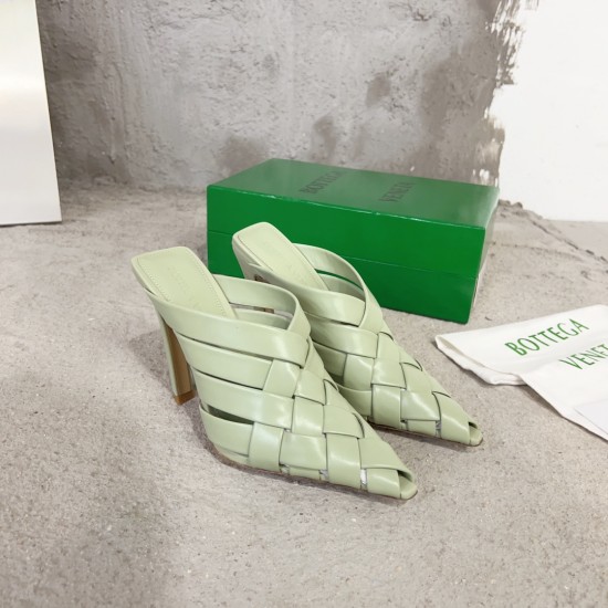 Bottega Veneta Pumps & Heels