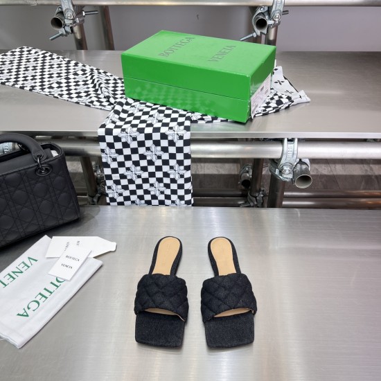 Bottega Veneta Pumps & Heels