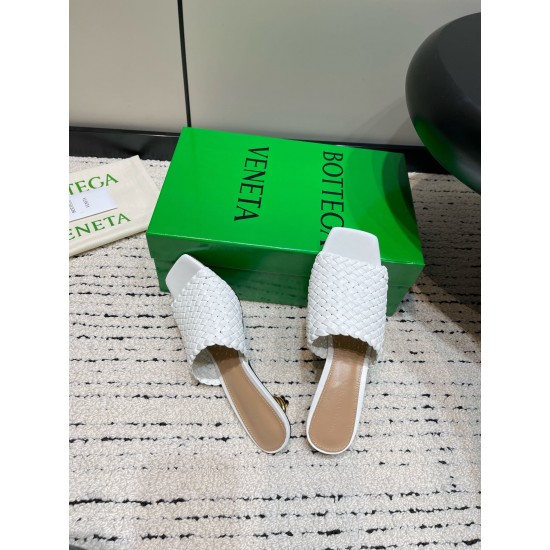 Bottega Veneta Pumps & Heels