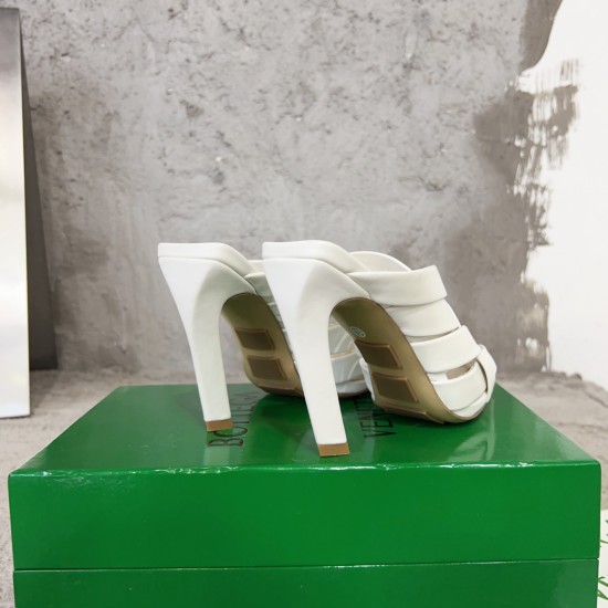 Bottega Veneta Pumps & Heels