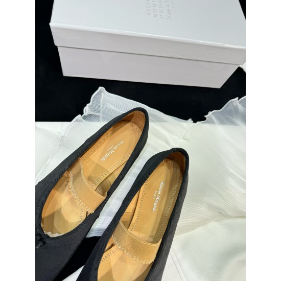Maison Margiela Tabi Shoes