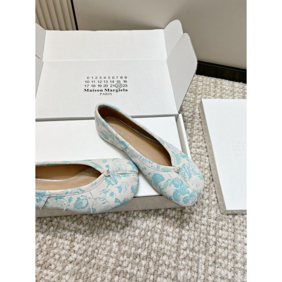 Maison Margiela Tabi Shoes