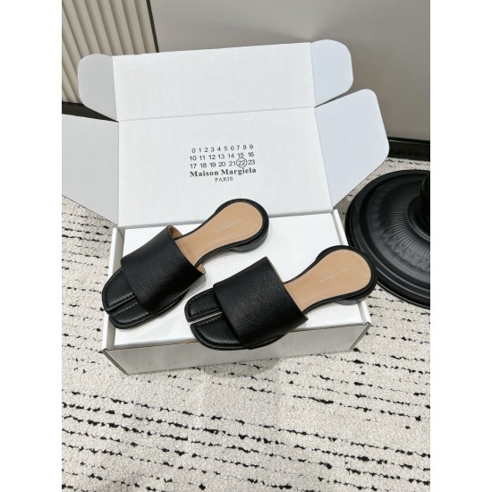 Maison Margiela Tabi Shoes