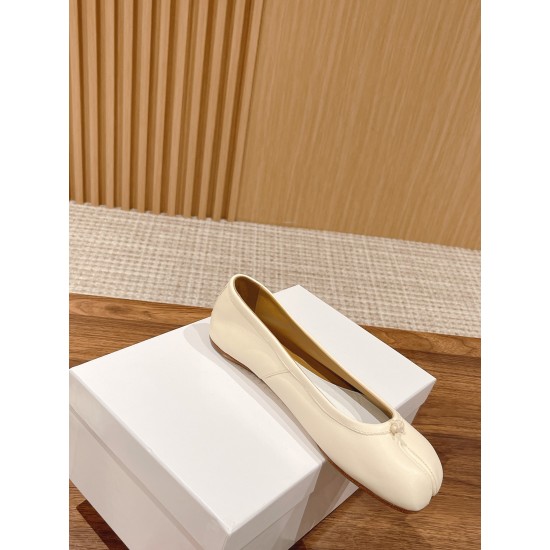 Maison Margiela Tabi Shoes