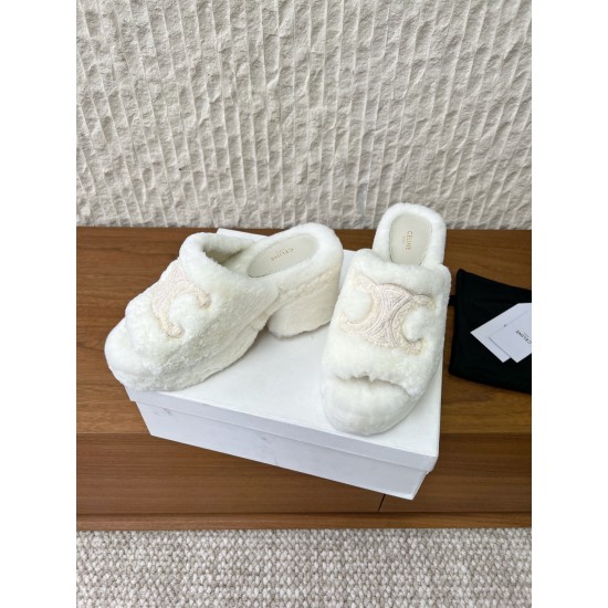 CELINE SLIPPERS