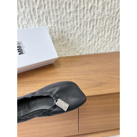 Maison Margiela Tabi Shoes