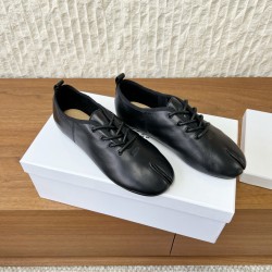 Maison Margiela Tabi Shoes