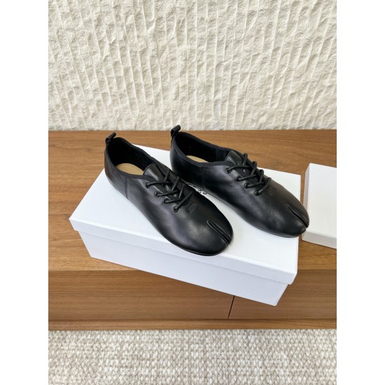 Maison Margiela Tabi Shoes