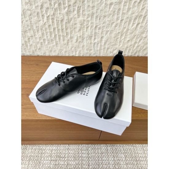 Maison Margiela Tabi Shoes