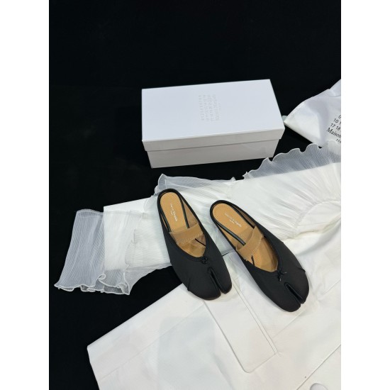 Maison Margiela Tabi Shoes