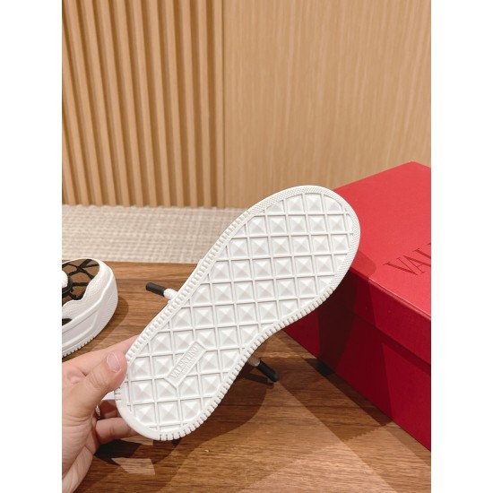 Valentino Sneakers