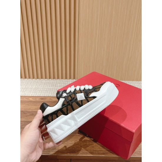 Valentino Sneakers