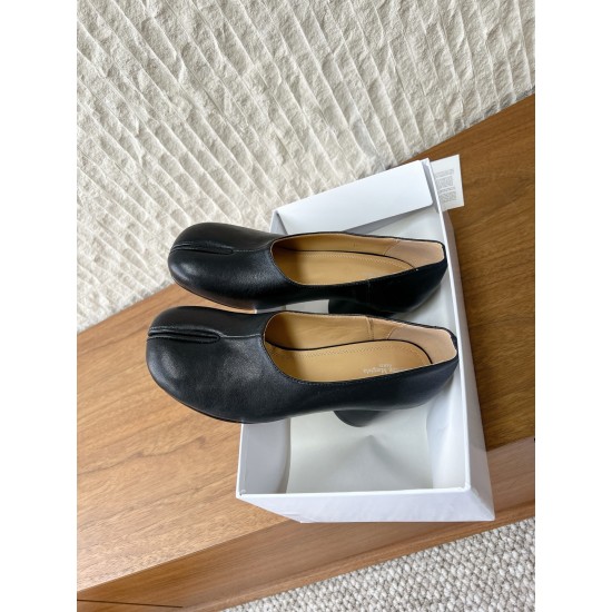 Maison Margiela Tabi Shoes