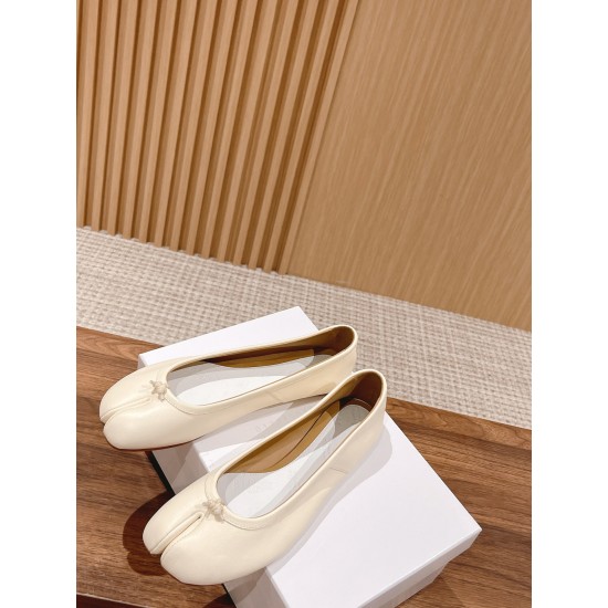Maison Margiela Tabi Shoes