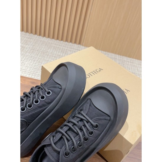 Bottega Veneta Sneakers