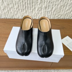 Maison Margiela Tabi Shoes
