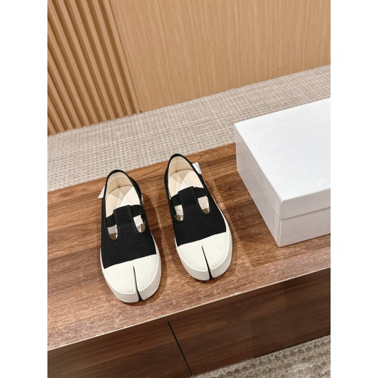 Maison Margiela Tabi Shoes