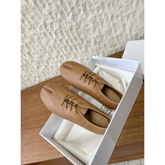 Maison Margiela Tabi Shoes