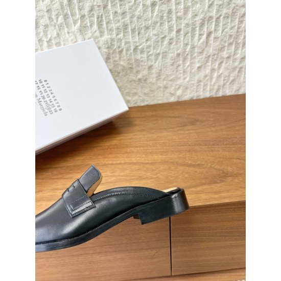 Maison Margiela Tabi Shoes