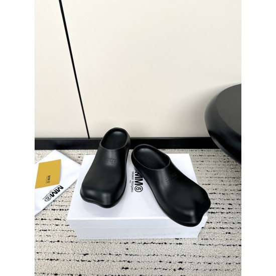 Maison Margiela Tabi Shoes