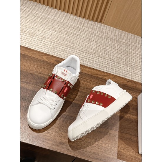 Valentino Sneakers