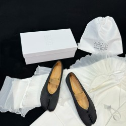 Maison Margiela Tabi Shoes