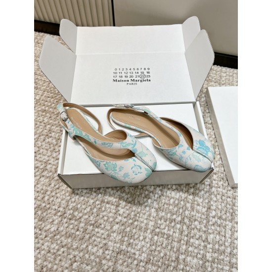 Maison Margiela Tabi Shoes