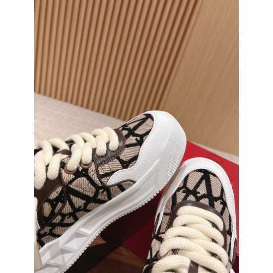 Valentino Sneakers