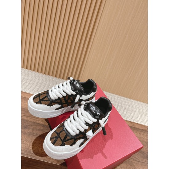 Valentino Sneakers