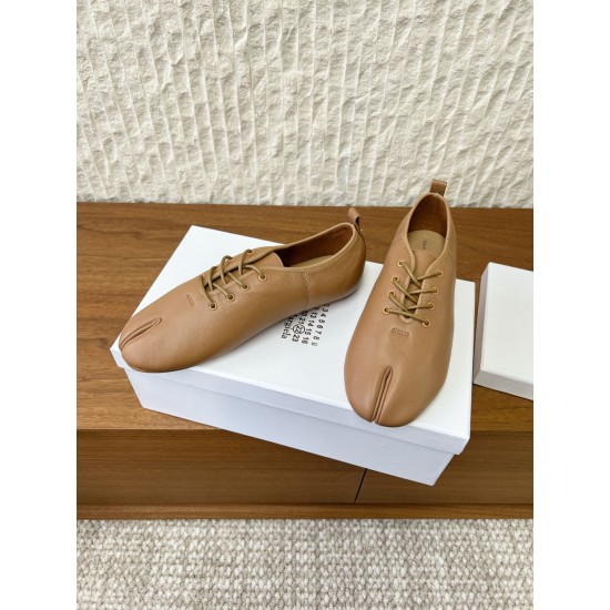 Maison Margiela Tabi Shoes