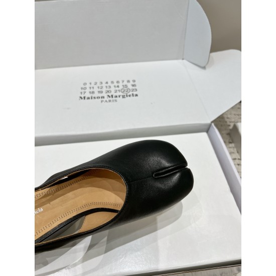 Maison Margiela Tabi Shoes