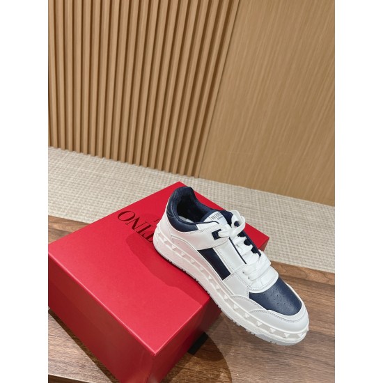 Valentino Sneakers